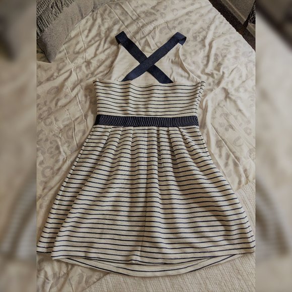 *Candies Striped Cross Back Skater Dress- Size M - Picture 4 of 6